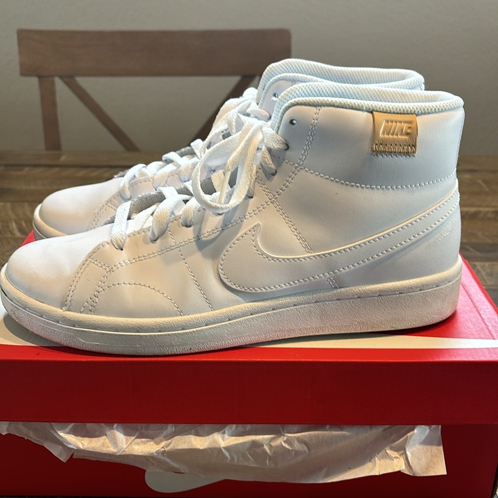 Women’s Nike high top sneakers. White. Size 10